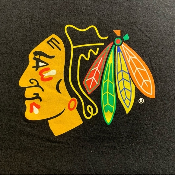 SOLD CHICAGO BLACKHAWKS NHL BLACK LONG-SLEEVE LARGE T-SHIRT - Picture 2 of 6